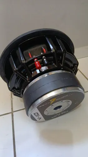 Sub de 10 da zetta 900 rms 