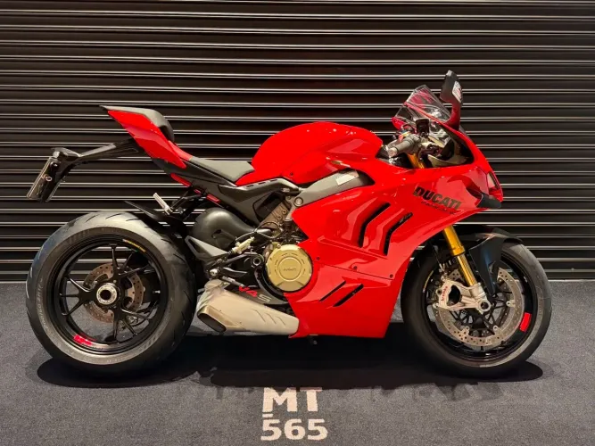 Ducati Panigale V4 S