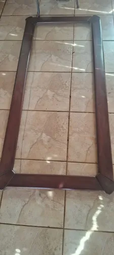 Moldura em madeira , não é MDF. MEDIDAS 171 X 0,77
