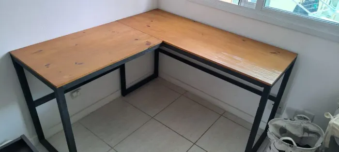 Escrivaninha / Mesa de escritório