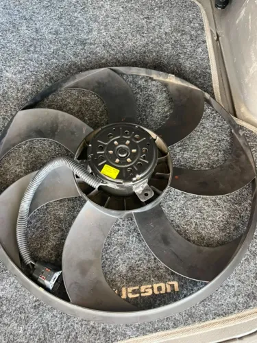 Motor Ventoinha eletroventilador Original  - Hyundai Tucson 2006 a 2016 com um chicote 12V