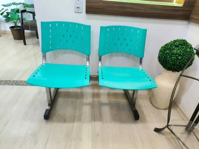 Longarinas 3 e 2 lugares para recepção