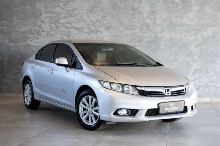 Honda Civic Sedan LXR 2.0 Flexone 16V Aut. 4P 2014