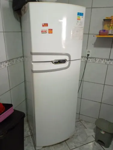 Geladeira Frost Free Cônsul 386 litros