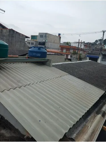 Carpinteiros telhadistas * 