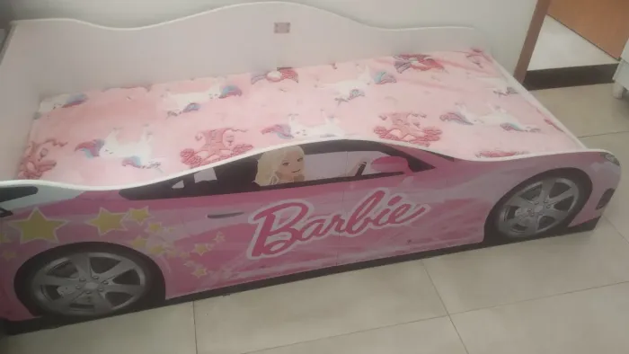 Cama infantil Barbie menina