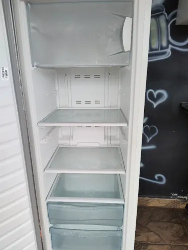 Freezer/geladeira Brastemp inverse de 276 L