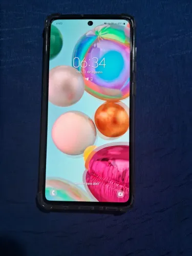 Vendo celular A 71 sem trinco e sem arranhão