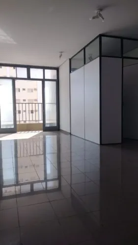 Aluga ou Vende Sala comercial no centro Descrição em baixo explica tudo Mirassol sp