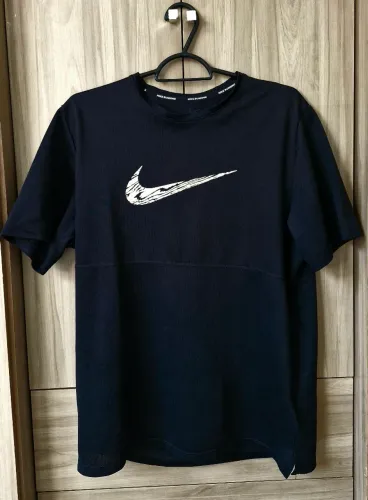 Camisa Nike Running Dry-Fit tamanho M