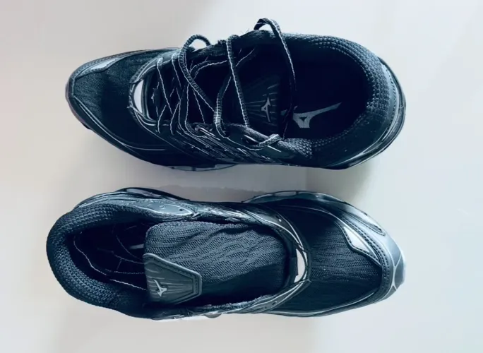 Tênis Mizuno novo e original 