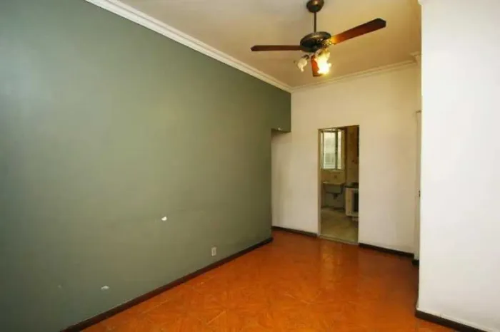 Apartamento : / Residencial / Laranjeiras