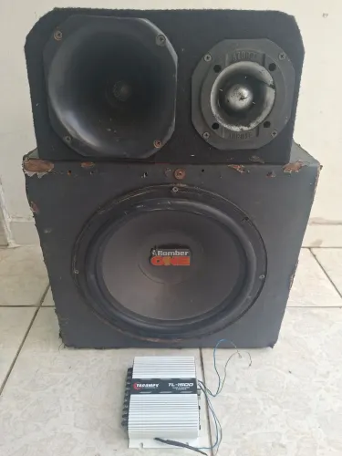 Vendo caixa de som para carro !!!