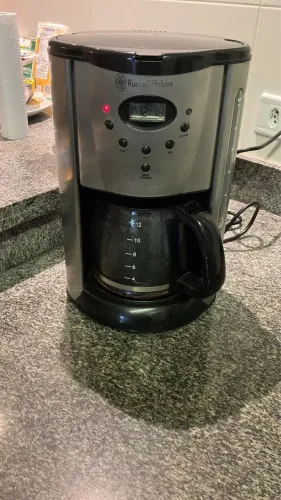 Cafeteira Russell Hobbs 12 xícaras - Importada dos EUA