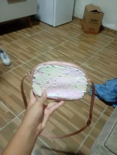 Bolsa infantil com glitter que muda de cor fica prata ou rosa