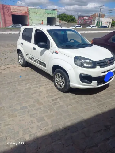 Fiat Uno Attractive 1.0 EVO Fire Flex 8V 5P 2021