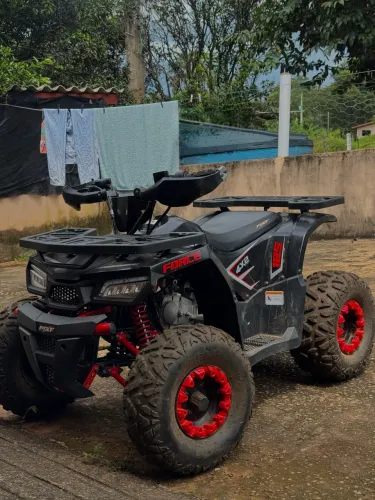 Quadriciclo MXF 125cc usado poucas vezes