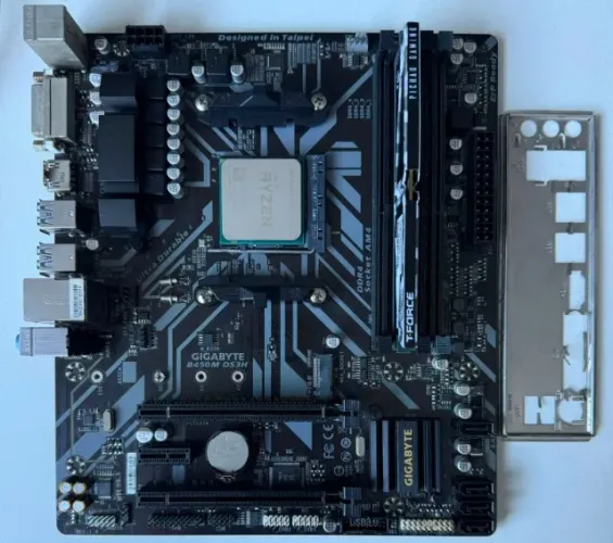 KIT AM4 (RYZEN 5 5500 +16GB 3600 MHZ + B450 GIGABYTE)
