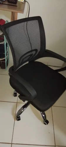 Vendo uma cadeira de escritório nova,comprada dia 14/10/2026
