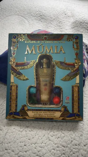 Livro Explore o Interior de uma Múmia
