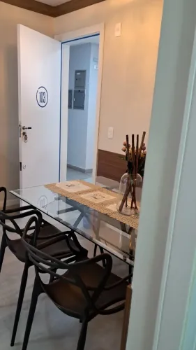 Locação de apartamento mobiliado, com 02 dormitórios, Centro de Canoas.