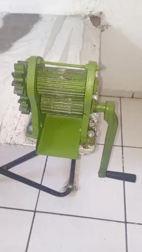 Máquina engenho moedor de cana