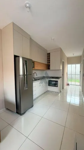 Casa com 2 dormitórios à venda, por R$ 220.000 - Vila Popular - Itapetininga/SP