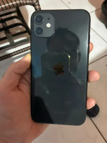 IPhone 11- 64GB