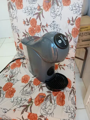 Vendo cafeteira elétrica de cápsula