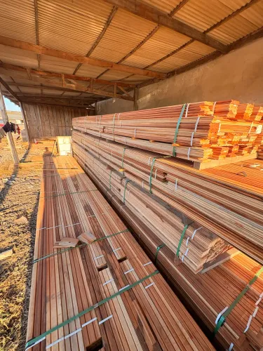 Assoalho de muitacatiara e jatoba