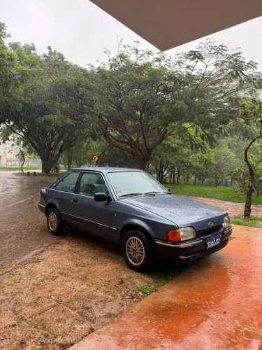 Ford Escort Ghia 1.8i / 1.8 / 1.6 (álcool) 1988