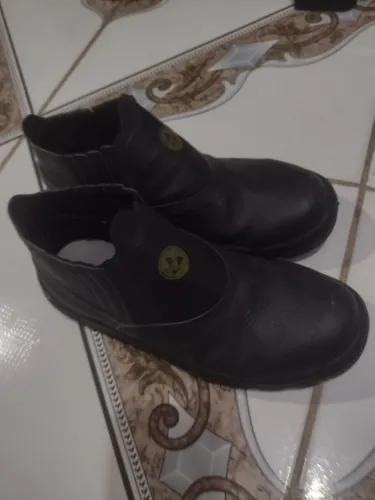 Bota número 42