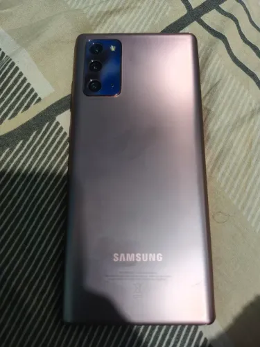 Samsung note20 tela só com o vidro mais o celular é todo original no dinheiro faço menos