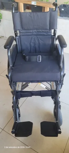 Cadeira de Rodas Dellamed D400 40cm