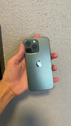 Apple 13 pro usado