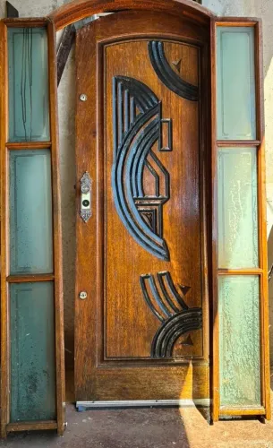 Vendo Porta de madeira de ótima qualidade