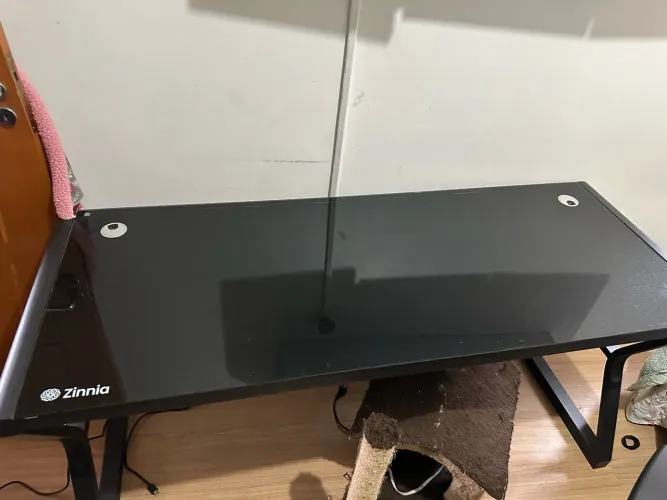 Mesa de escritório tampo de vidro temperado