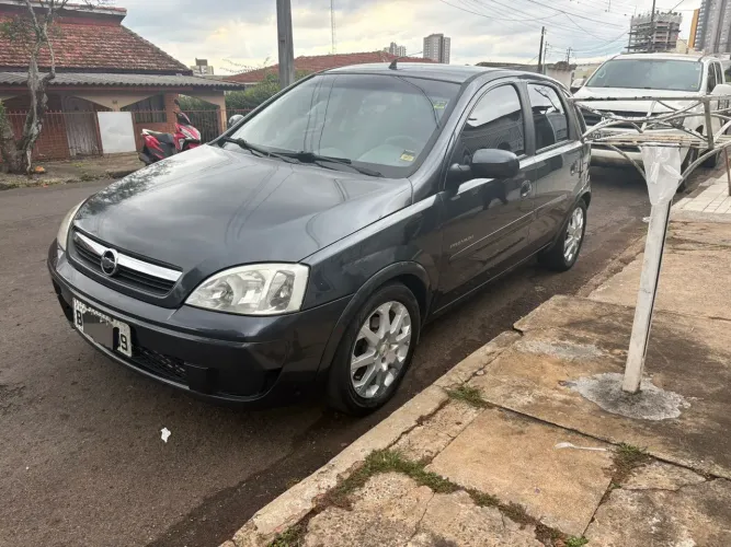 Chevrolet Corsa Hat. Premium 1.4 8V Econoflex 5P 2009