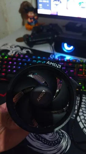 Cooler AMD Wraith Spire Original - AM4 e AM5 - 95W
