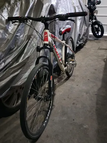 Bike aro 26 aceito trocas em hardware