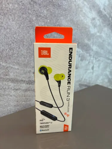 fone de ouvido esportivo intra-auricular JBL Endurance Run 3 Wireless,