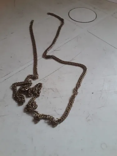 Vendo corrente de ouro quebrada o fecho e pulseira 