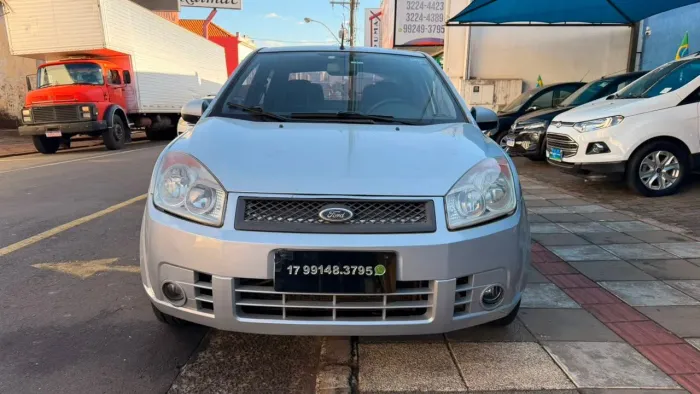 Ford Fiesta Sedan SE 1.6 8V Flex 4P 2010