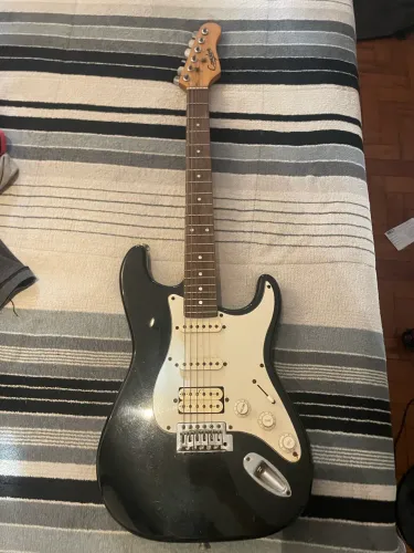 Guitarra Stratocaster