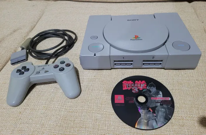 Ps1 fat japonês 110v + Tekken 3 original + controle original