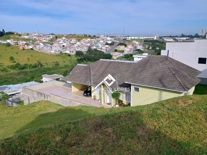 Casa a Venda por R$ 2.332.000 ou aluguel por R$ 10.000,00/mês - Condomínio Residencial Mir