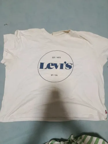Camisa Levi's original cropped branca