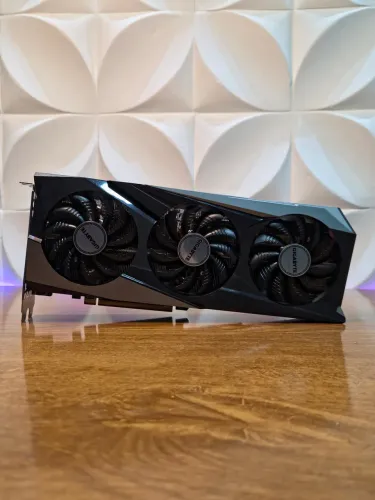 RX 7600 8GB GIGABYTE GAMING OC GDDR6