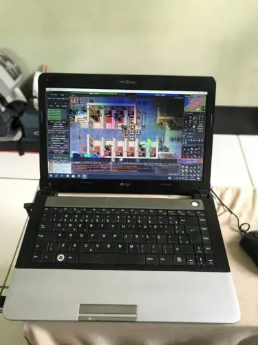 Notebook Core i3 -8GB de RAM -Faculdade ou trabalho 
