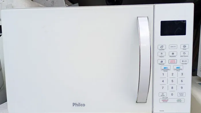 Microondas 220v. Philco 33litros modelo PMO33B 